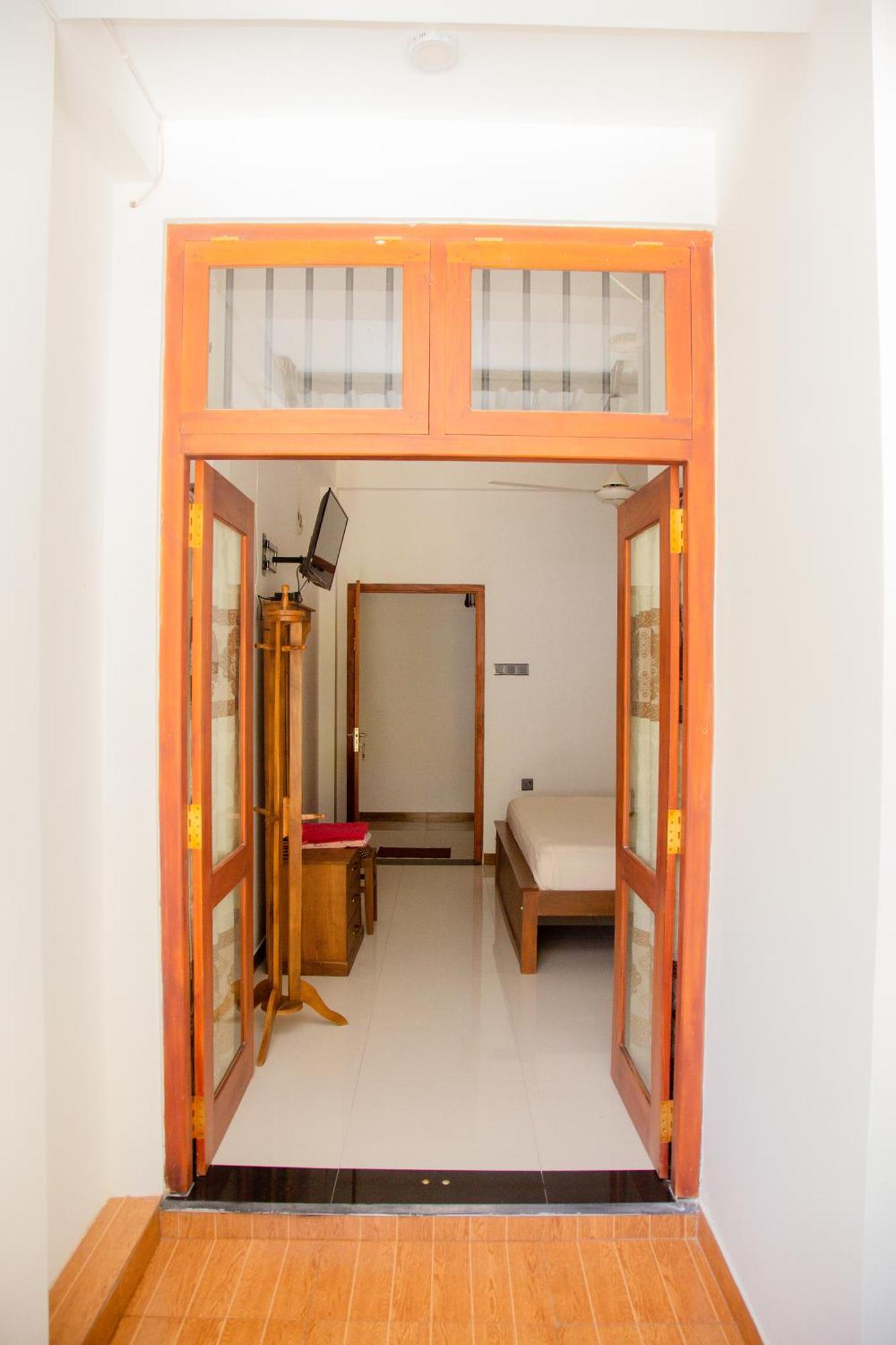 Hispaniola Inn Mirissa Εξωτερικό φωτογραφία
